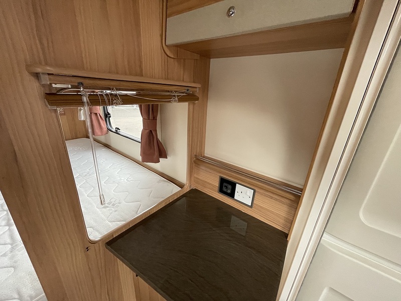 Bailey Pursuit 530/4 2014 Caravan - Large 7