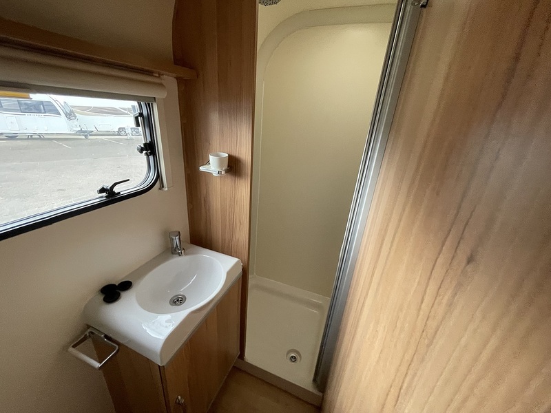 Bailey Pursuit 530/4 2014 Caravan - Large 18
