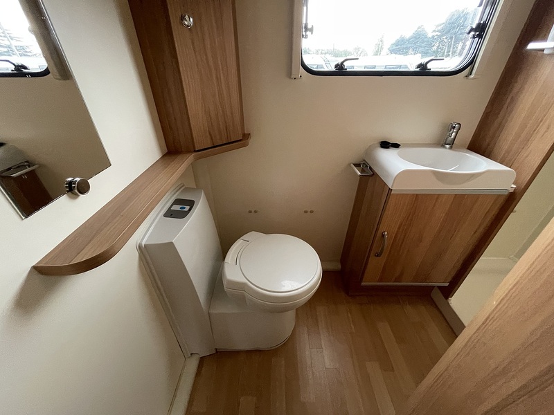Bailey Pursuit 530/4 2014 Caravan - Large 17