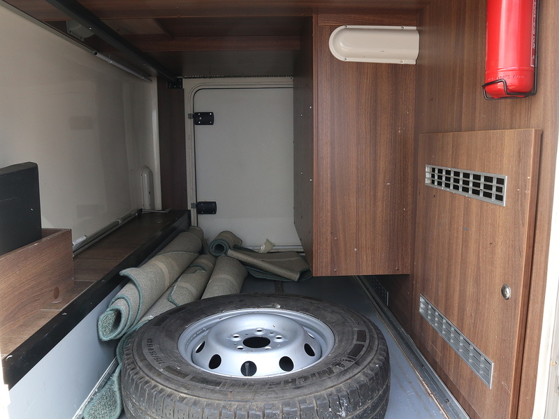 Burstner Elegance I 810 2011 Motorhome - Large 4