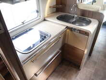 Burstner Elegance I 810 2011 Motorhome16
