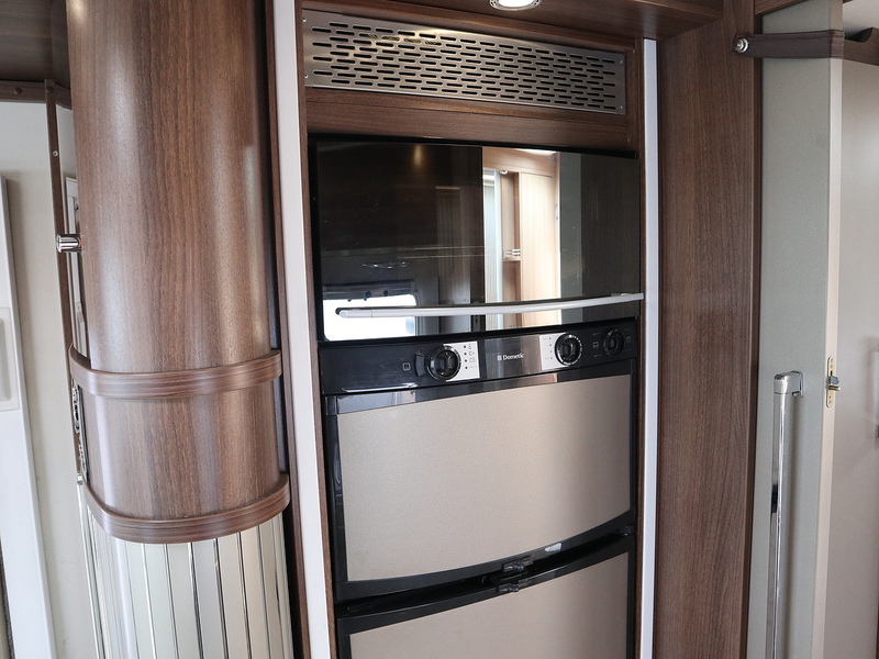 Burstner Elegance I 810 2011 Motorhome - Large 17