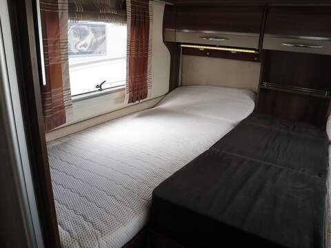 Burstner Elegance I 810 Motorhome - U2588