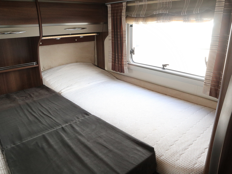 Burstner Elegance I 810 2011 Motorhome - Large 21