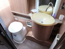 Burstner Elegance I 810 2011 Motorhome23