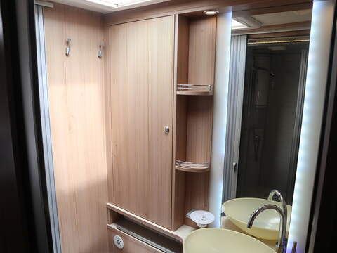 Burstner Elegance I 810 Motorhome - U2588