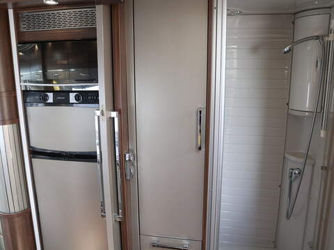 Burstner Elegance I 810 Motorhome - U2588