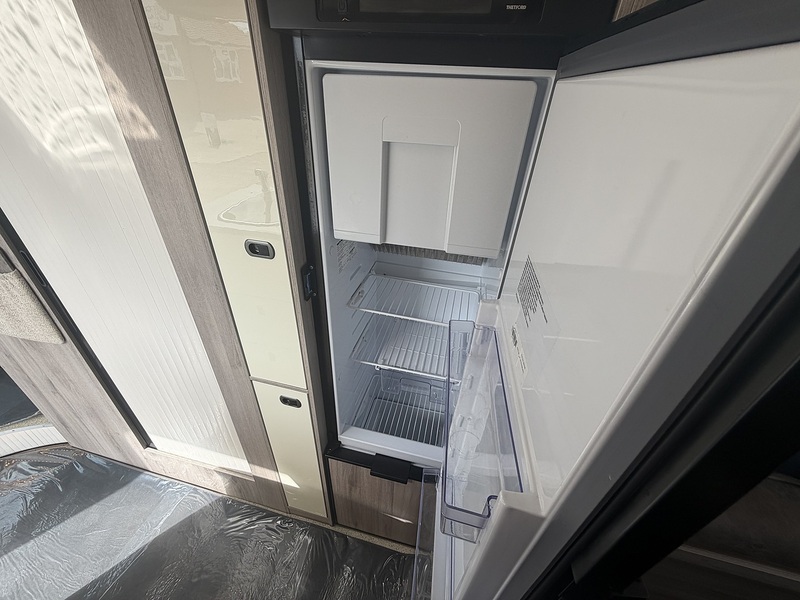 Wildax Europa Relay 2022 Campervan - Large 22