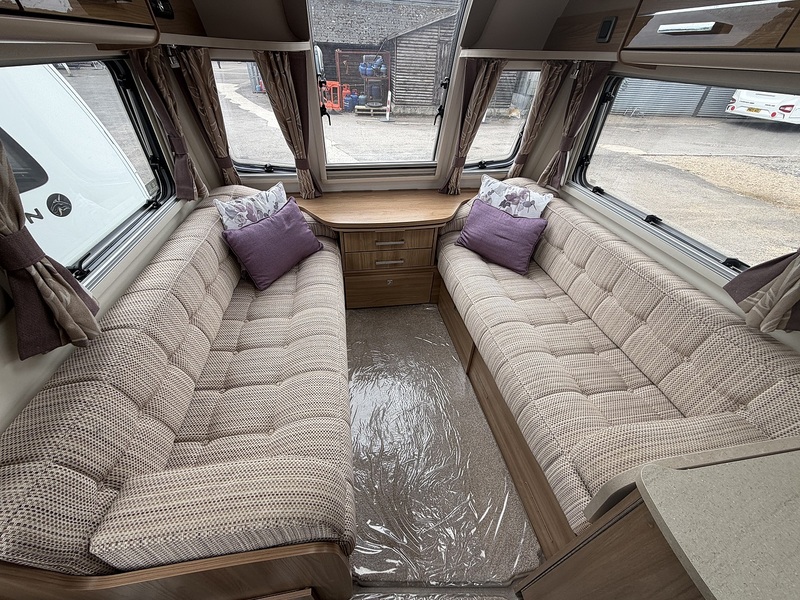 Bailey Unicorn Cartagena 2017 Caravan - Large 2