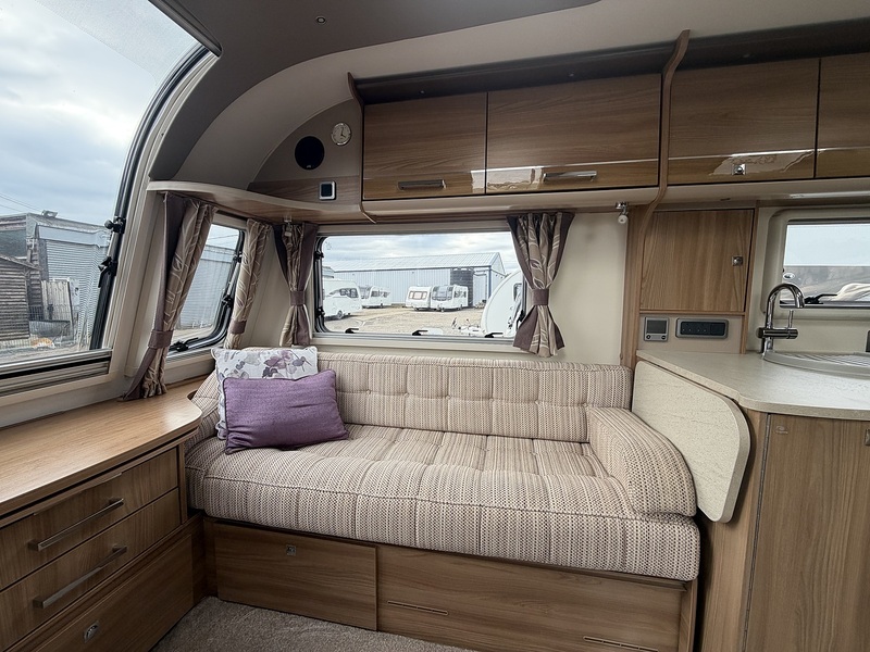 Bailey Unicorn Cartagena 2017 Caravan - Large 4
