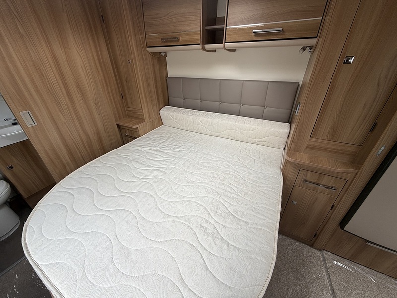 Bailey Unicorn Cartagena 2017 Caravan - Large 16
