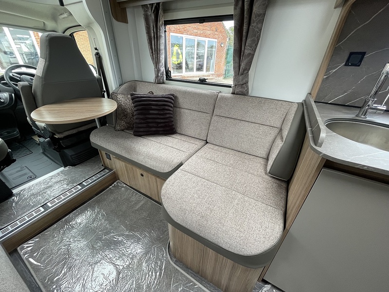 Bailey Autograph IV 72-2 2026 Motorhome - Large 7