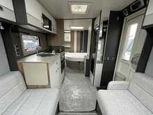 Swift Conqueror 580 2022 Caravan3