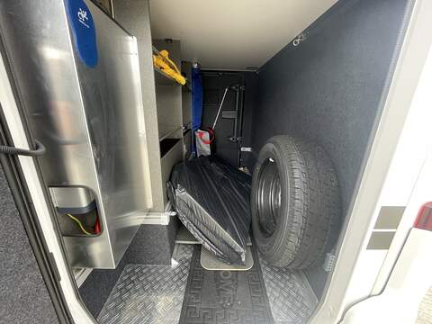 Hymer Experience 570 Motorhome - U2598