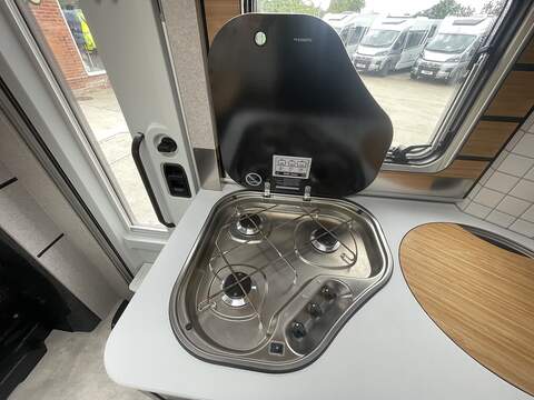 Hymer Experience 570 Motorhome - U2598