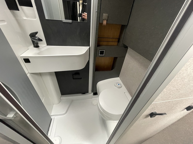 Hymer Experience 570 2024 Motorhome - Large 14