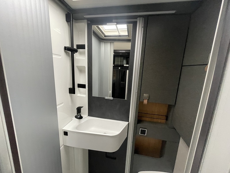 Hymer Experience 570 2024 Motorhome - Large 13