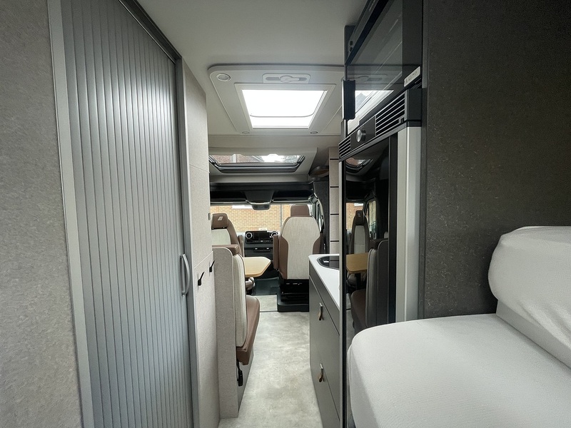 Hymer Experience 570 2024 Motorhome - Large 18