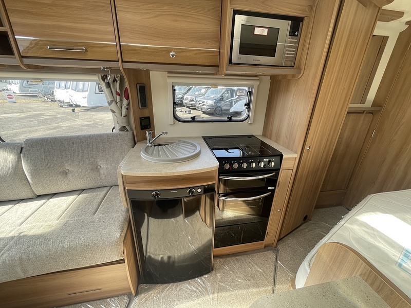 Bailey Pegasus Modena 2017 Caravan - Large 4