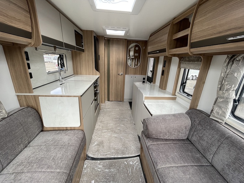 Bailey Unicorn Seville Deluxe 2025 Caravan - Large 4