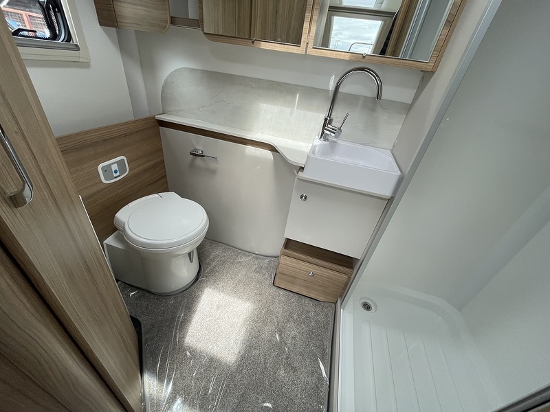 Bailey Unicorn Seville Deluxe 2025 Caravan - Large 14