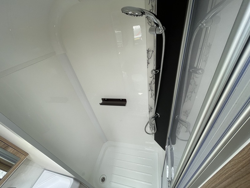 Bailey Unicorn Seville Deluxe 2025 Caravan - Large 18