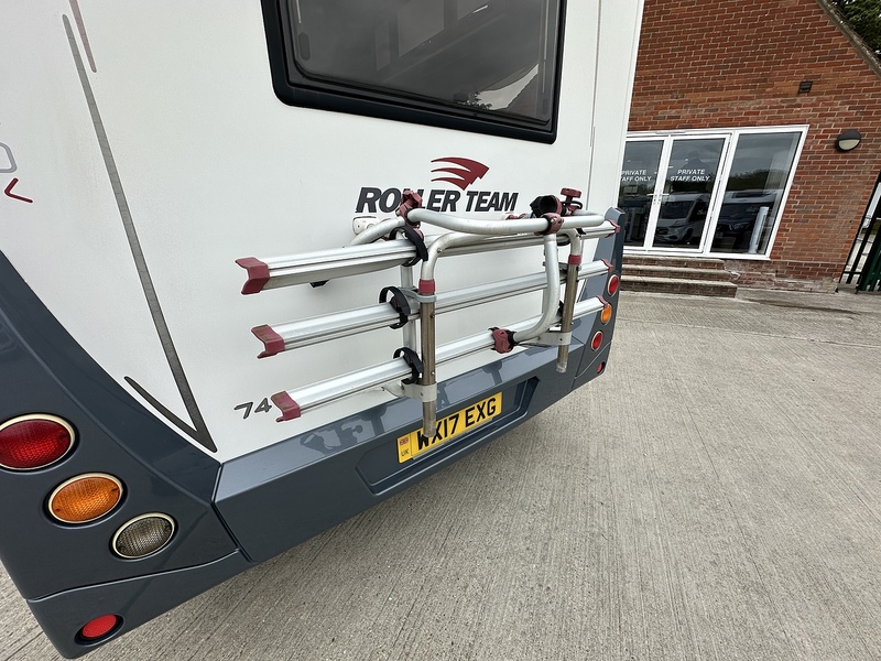 Rollerteam Autoroller 747 2017 Motorhome - Large 12