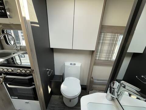 Swift Challenger SE 560 Caravan - U2607