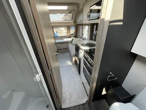 Swift Challenger SE 560 Caravan - U2607