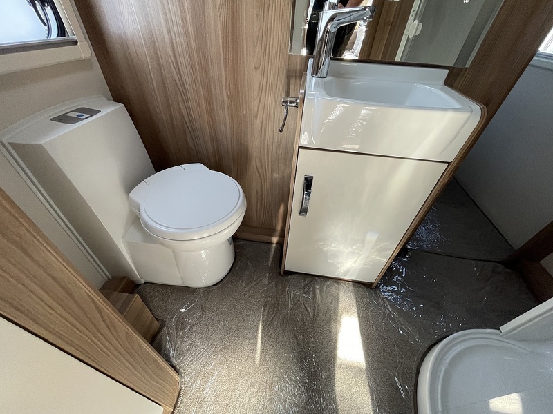 Sprite Ace Quartz 2019 Caravan - Large 11