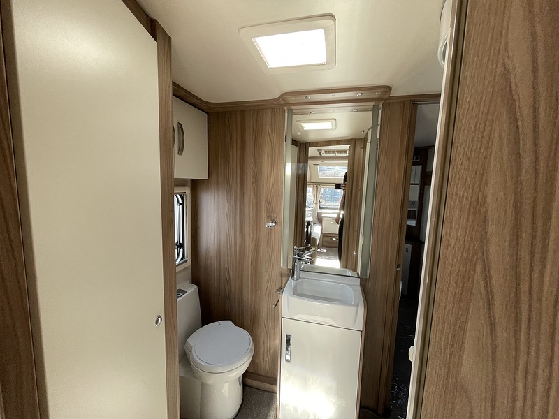 Sprite Ace Quartz 2019 Caravan - Large 10