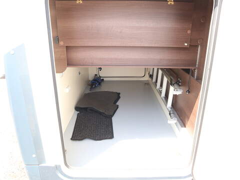 RollerTeam Zefiro 696 Motorhome - U2610