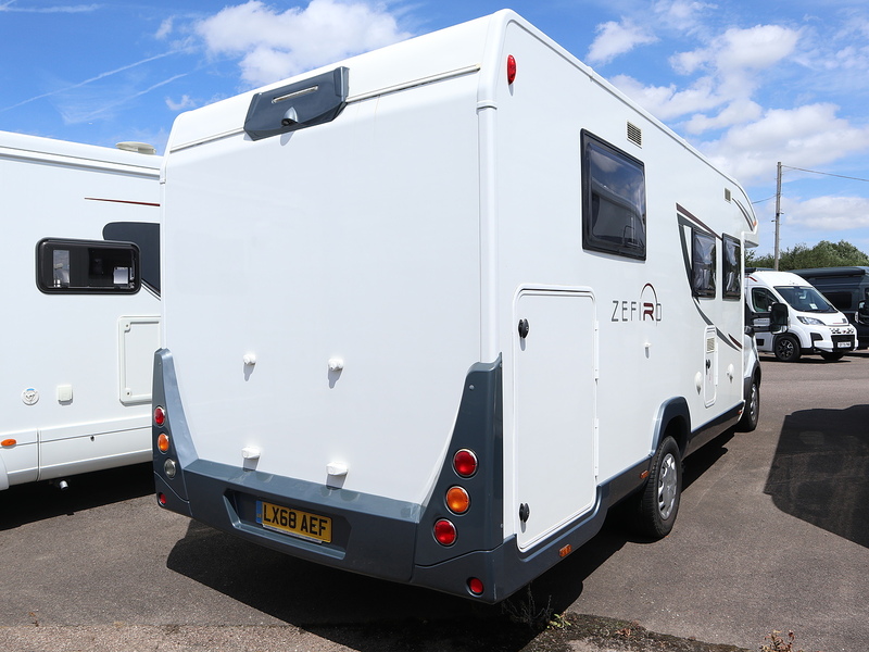 RollerTeam Zefiro 696 2018 Motorhome - Large 6