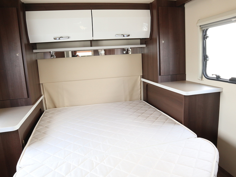 RollerTeam Zefiro 696 2018 Motorhome - Large 27