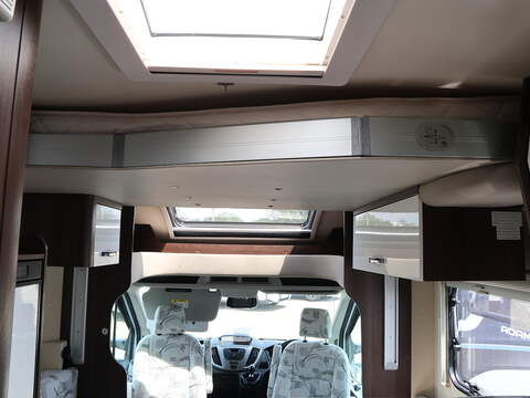 RollerTeam Zefiro 696 Motorhome - U2610
