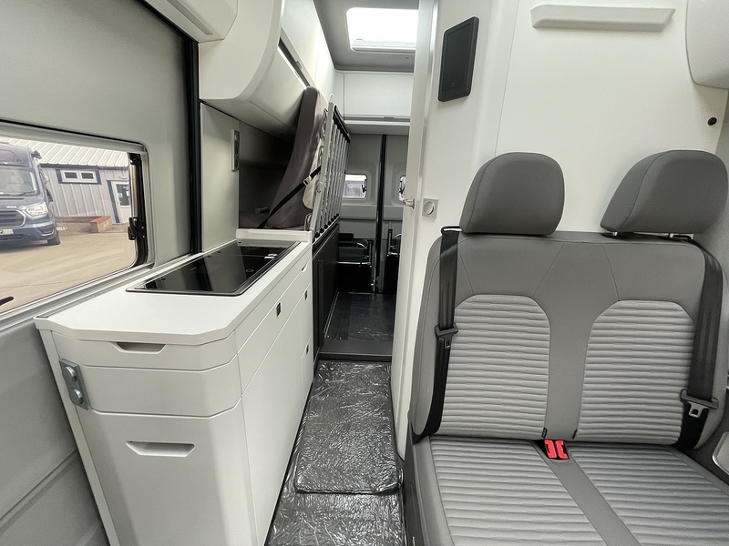 VW Grand California 600 2025 Campervan - Large 2