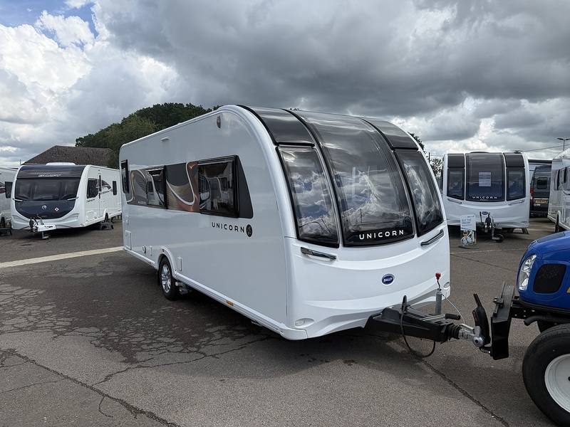 Bailey Unicorn Madrid 2023 Caravan - Large 4