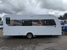 Bailey Unicorn Madrid 2023 Caravan5