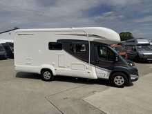 Autotrail Tracker FB 2016 Motorhome6