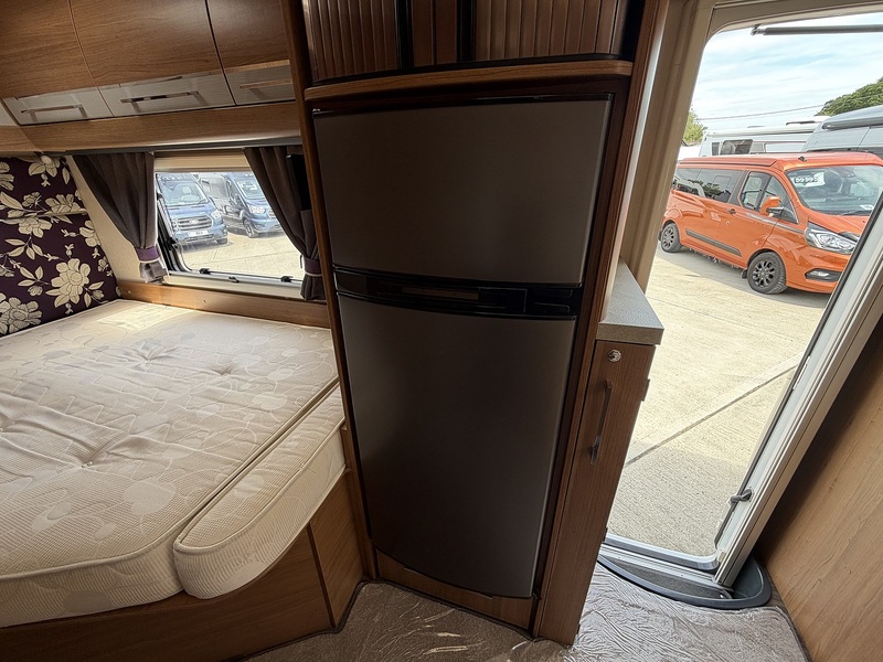 Autotrail Tracker FB 2016 Motorhome - Large 15