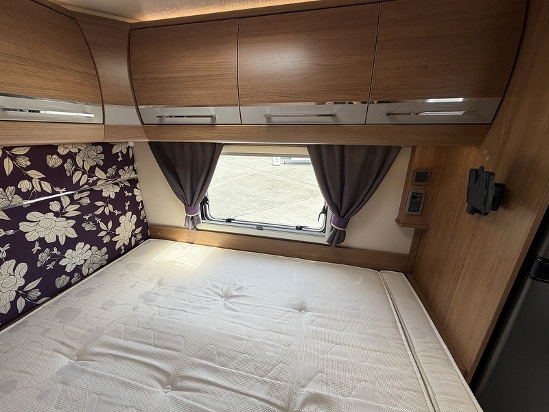 Autotrail Tracker FB 2016 Motorhome - Large 20