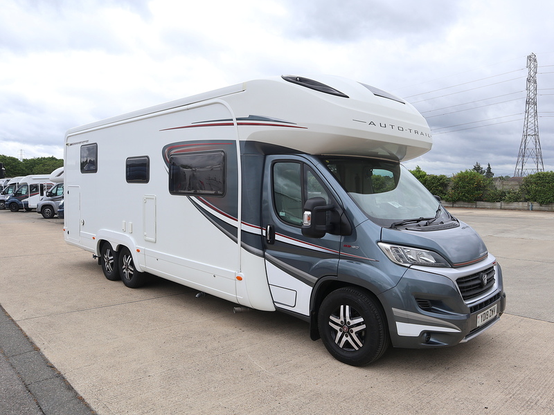 Autotrail Frontier Comanche HB 2019 Motorhome - Large 2