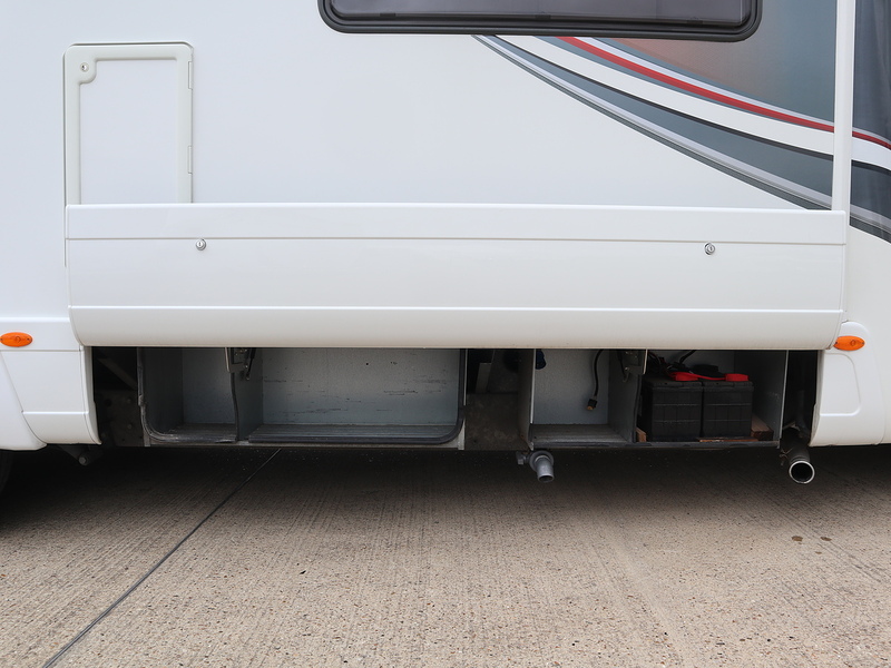 Autotrail Frontier Comanche HB 2019 Motorhome - Large 4