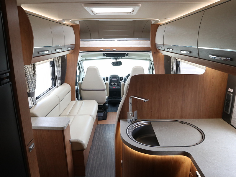 Autotrail Frontier Comanche HB 2019 Motorhome - Large 30