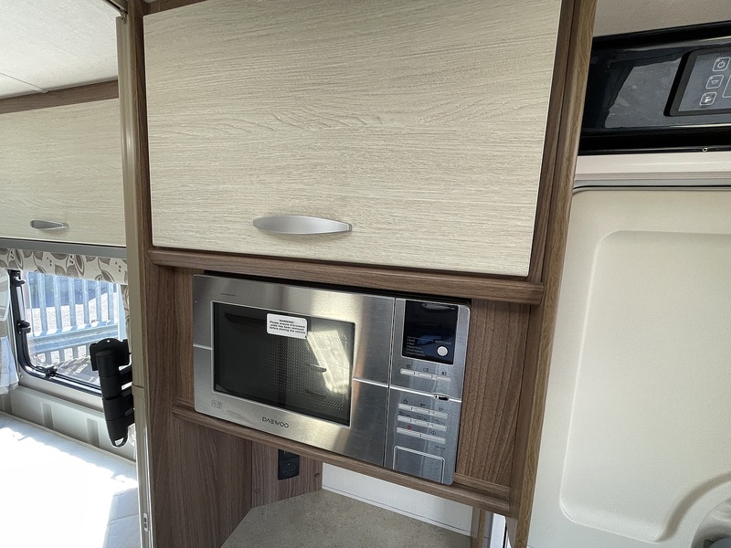 Lunar Venus 540 2018 Caravan - Large 10