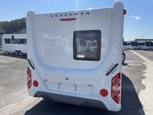 Coachman VIP 520 2017 Caravan1