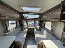 Coachman VIP 520 2017 Caravan3