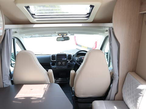 Burstner Nexxo Van T 590 G Motorhome - U2619