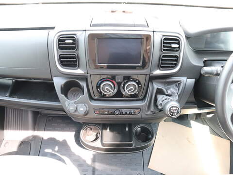 Burstner Nexxo Van T 590 G Motorhome - U2619