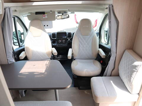 Burstner Nexxo Van T 590 G Motorhome - U2619